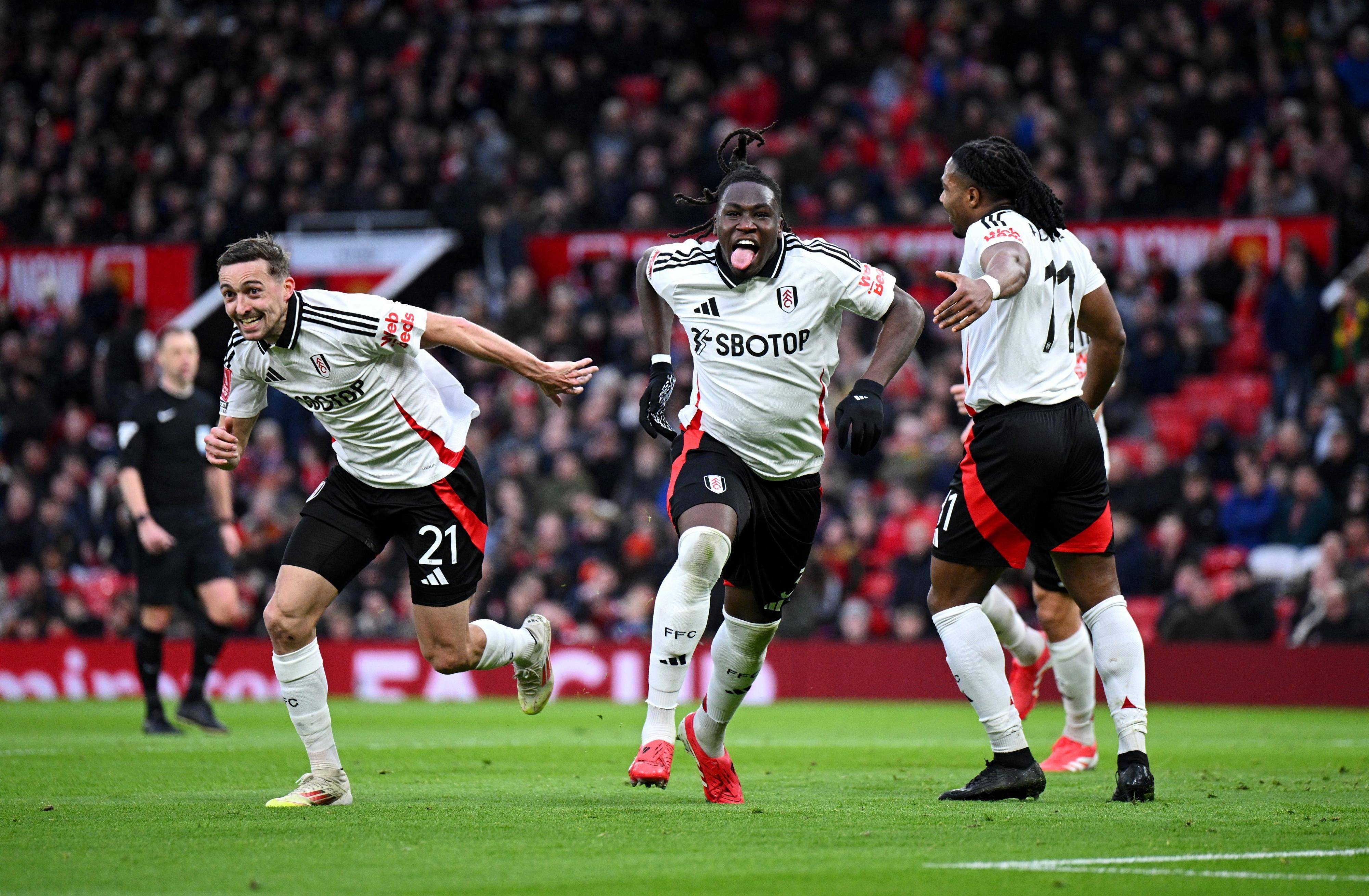 HTH Sports曼联窗口期绝杀压哨，志在英超名次提升，赛场秩序良好，身体对抗强度拉满的简单介绍