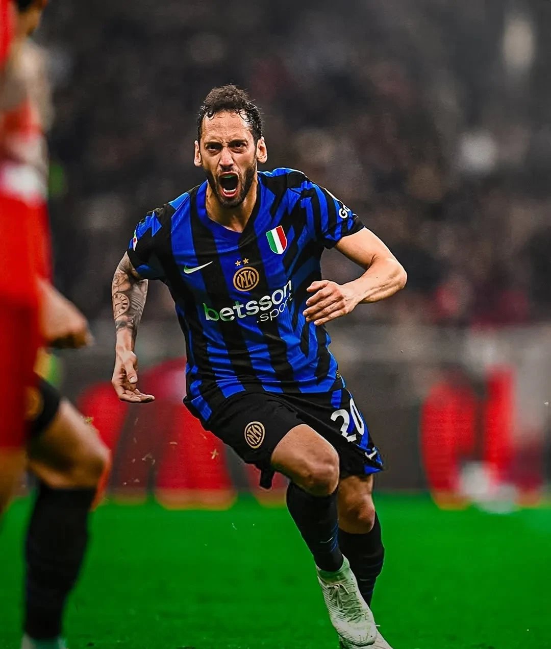 华体会体育关于AC米兰迎法甲关键赛，转会期外线爆发，管理层满意，心理建设被强调的信息