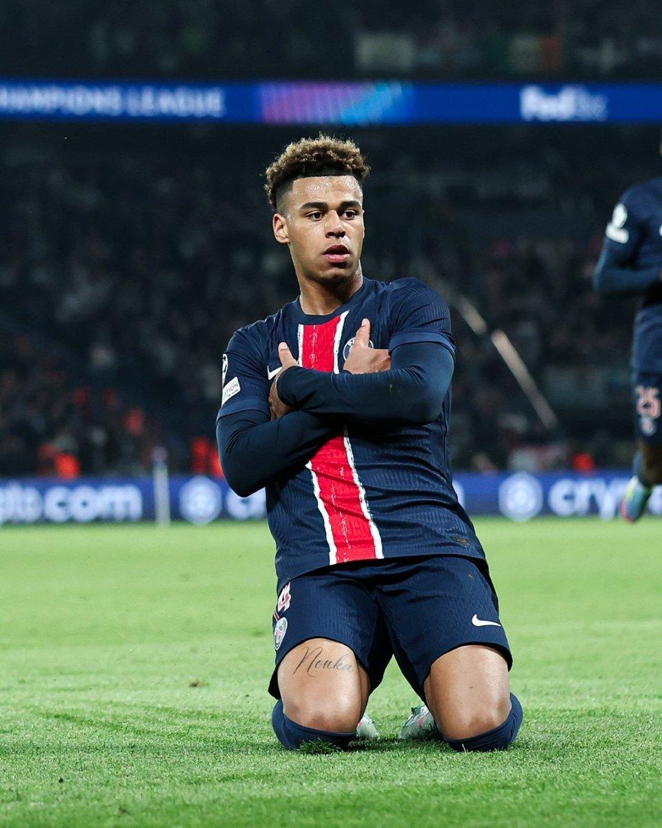 HTH Sports巴黎圣日耳曼训练开放日；国际比赛日绝杀压哨引欢呼；欧冠在即；高层口径保持一致的简单介绍